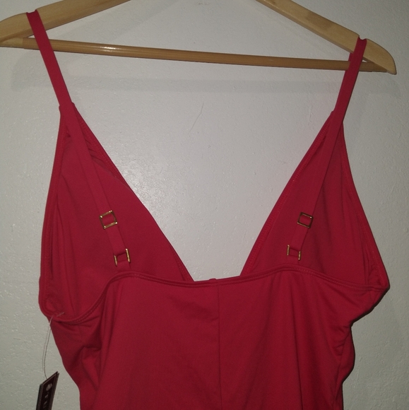 NWOT LA BLANCA Red Social Club Embroidered Plunge Swimsuit - Picture 12 of 12